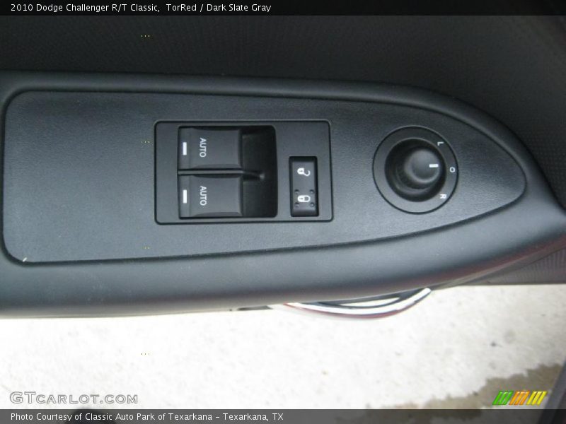 TorRed / Dark Slate Gray 2010 Dodge Challenger R/T Classic
