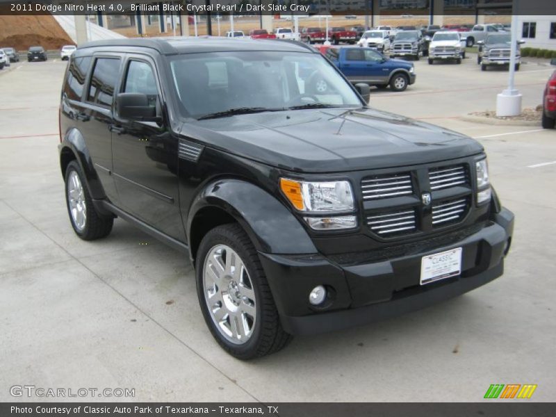 Brilliant Black Crystal Pearl / Dark Slate Gray 2011 Dodge Nitro Heat 4.0