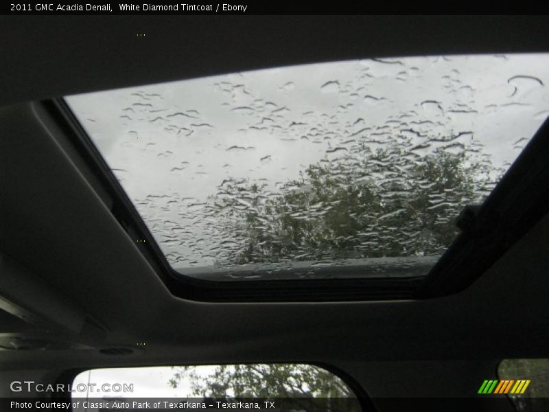 White Diamond Tintcoat / Ebony 2011 GMC Acadia Denali