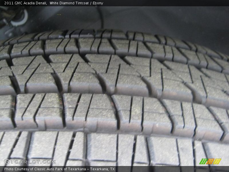 White Diamond Tintcoat / Ebony 2011 GMC Acadia Denali