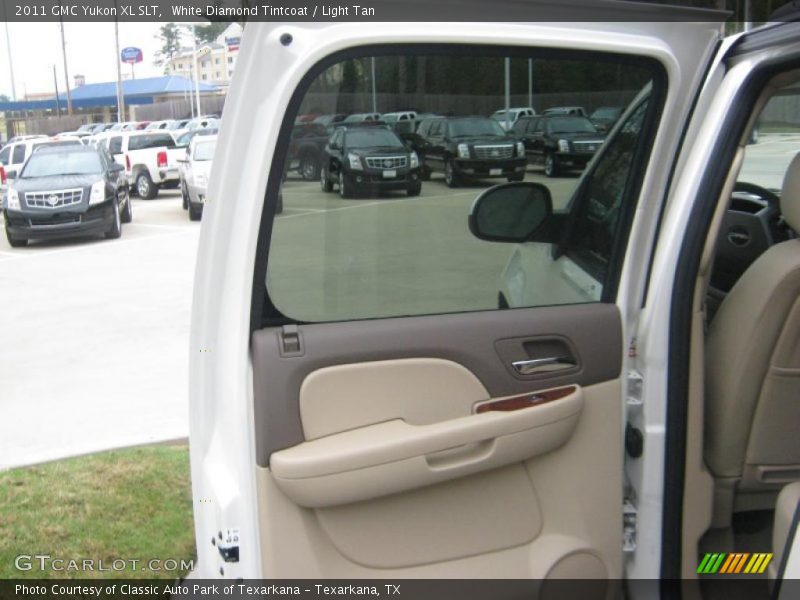 White Diamond Tintcoat / Light Tan 2011 GMC Yukon XL SLT