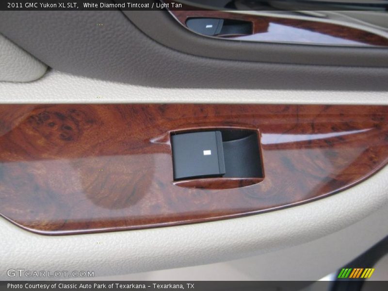 White Diamond Tintcoat / Light Tan 2011 GMC Yukon XL SLT