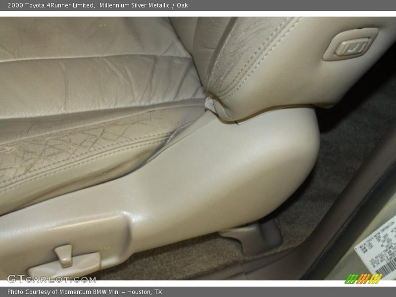 Millennium Silver Metallic / Oak 2000 Toyota 4Runner Limited