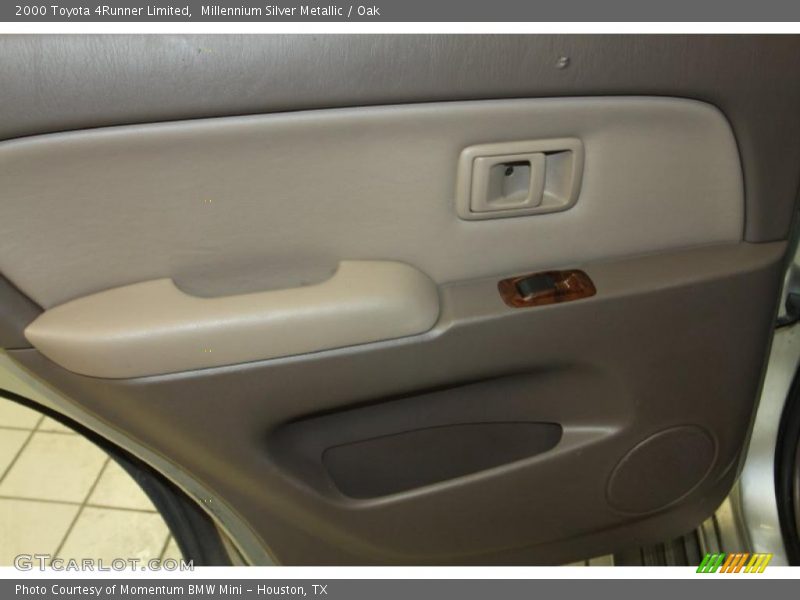 Millennium Silver Metallic / Oak 2000 Toyota 4Runner Limited