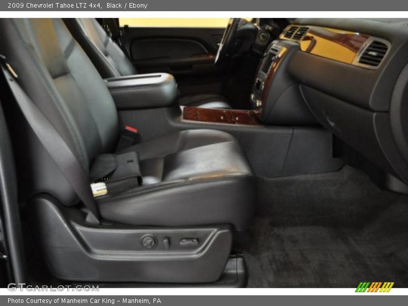 Black / Ebony 2009 Chevrolet Tahoe LTZ 4x4