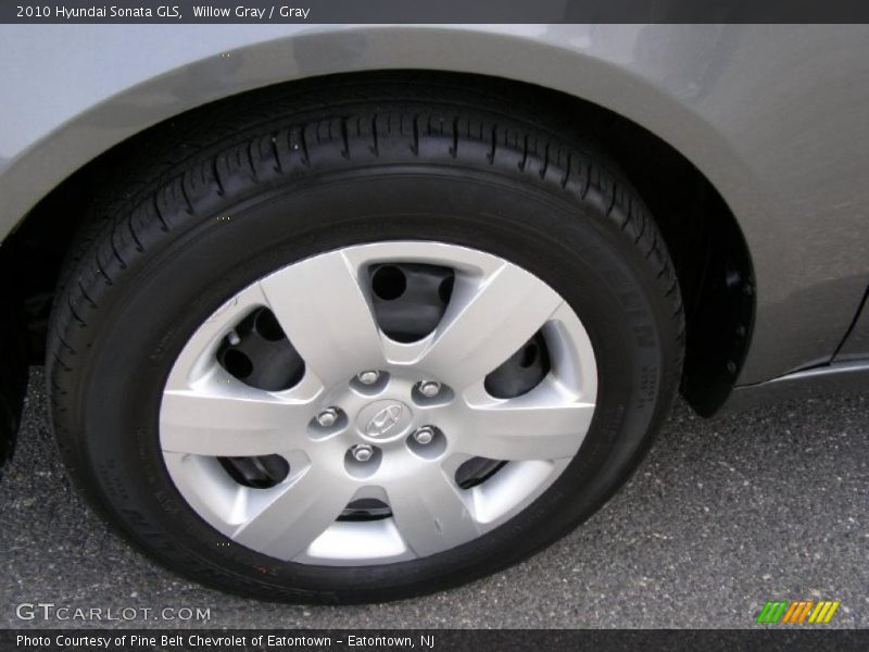 Willow Gray / Gray 2010 Hyundai Sonata GLS