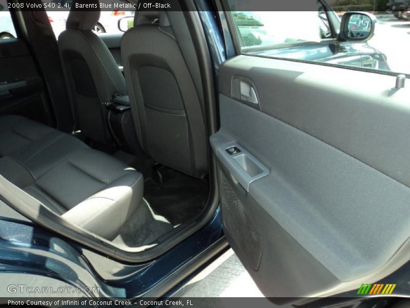 Barents Blue Metallic / Off-Black 2008 Volvo S40 2.4i
