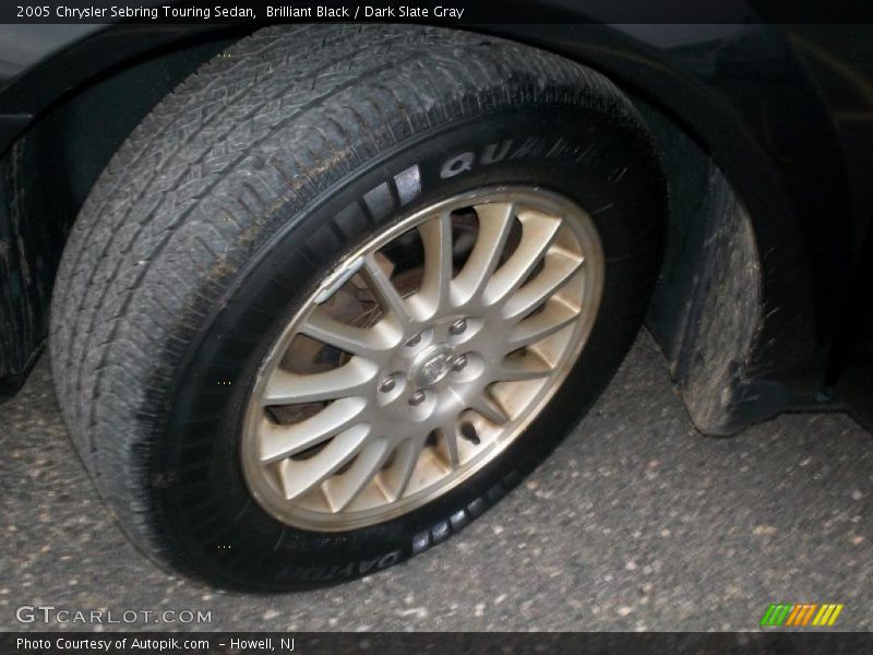 Brilliant Black / Dark Slate Gray 2005 Chrysler Sebring Touring Sedan