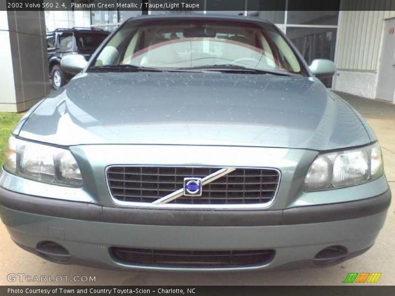 Platinum Green Metallic / Taupe/Light Taupe 2002 Volvo S60 2.4