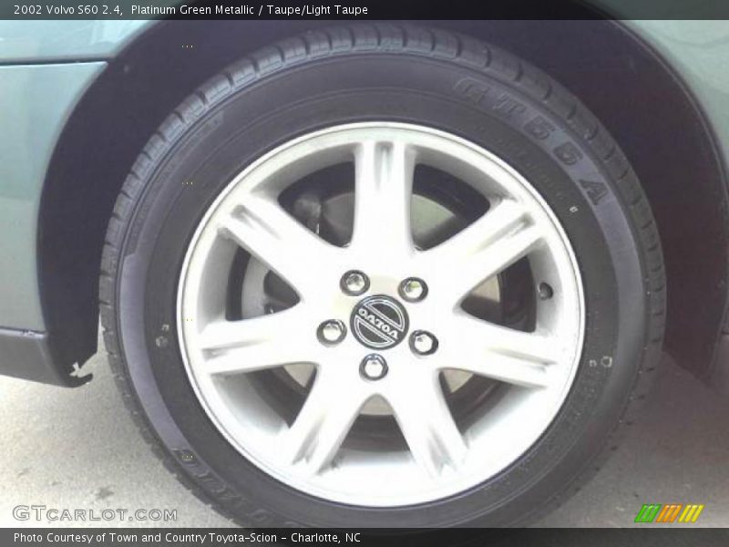 Platinum Green Metallic / Taupe/Light Taupe 2002 Volvo S60 2.4