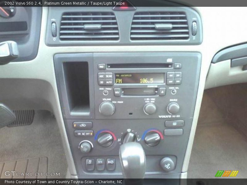 Platinum Green Metallic / Taupe/Light Taupe 2002 Volvo S60 2.4