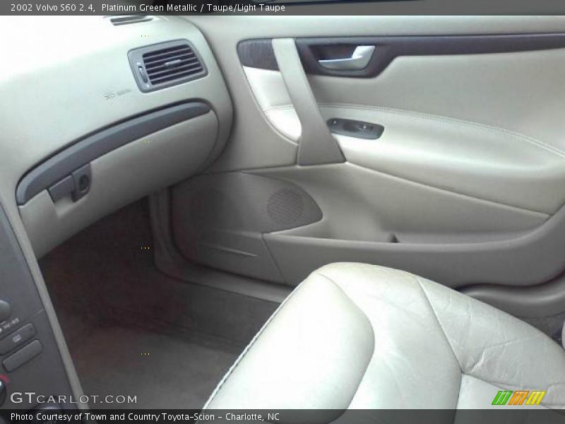 Platinum Green Metallic / Taupe/Light Taupe 2002 Volvo S60 2.4