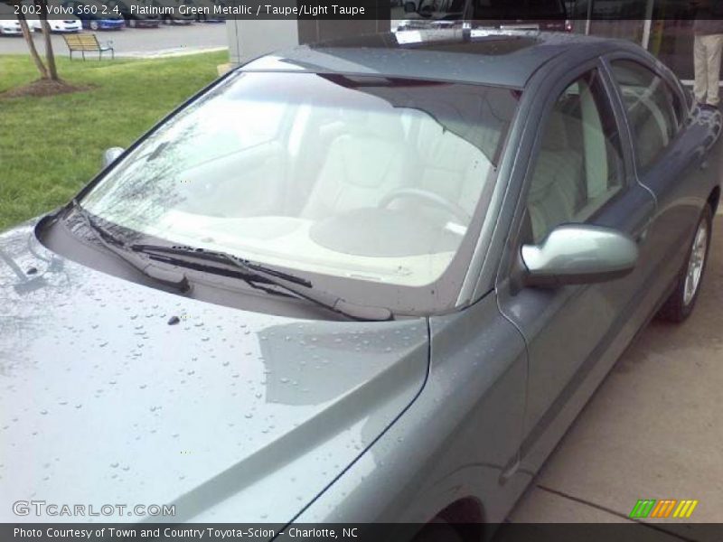 Platinum Green Metallic / Taupe/Light Taupe 2002 Volvo S60 2.4