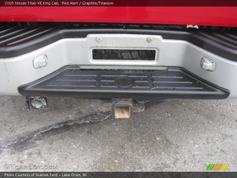 Red Alert / Graphite/Titanium 2005 Nissan Titan XE King Cab