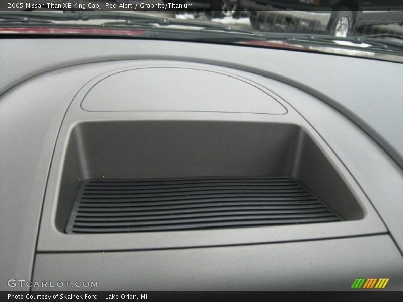 Red Alert / Graphite/Titanium 2005 Nissan Titan XE King Cab