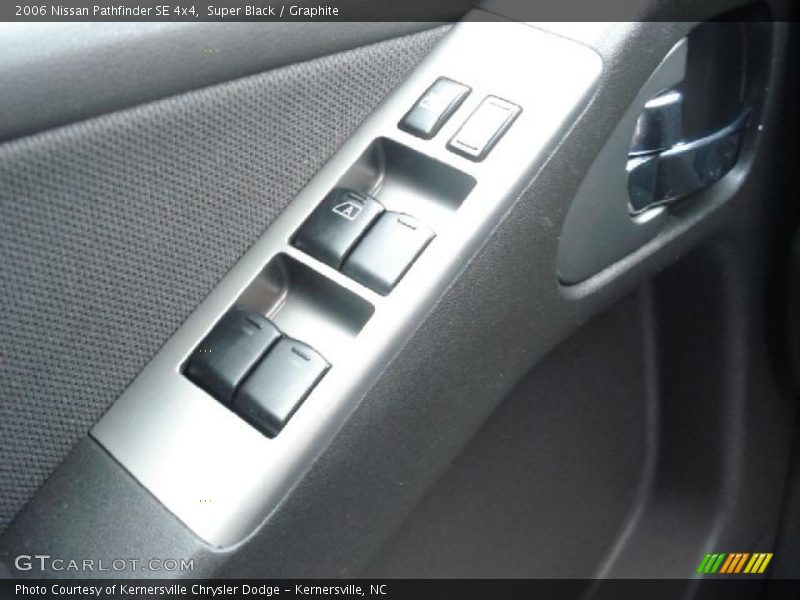 Super Black / Graphite 2006 Nissan Pathfinder SE 4x4