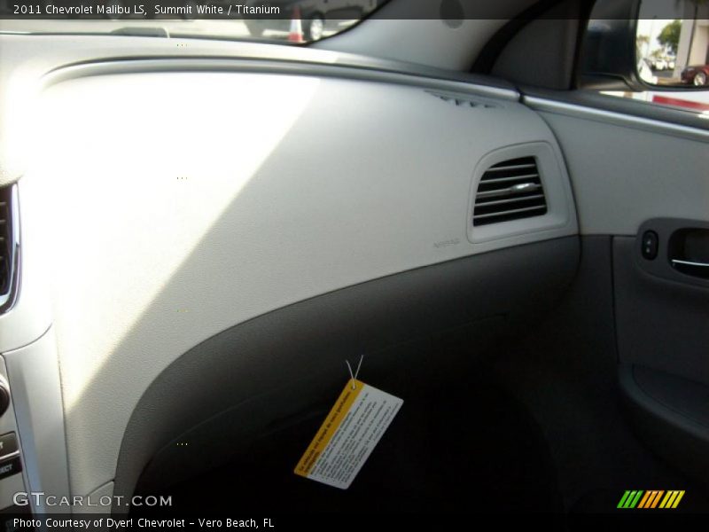 Summit White / Titanium 2011 Chevrolet Malibu LS
