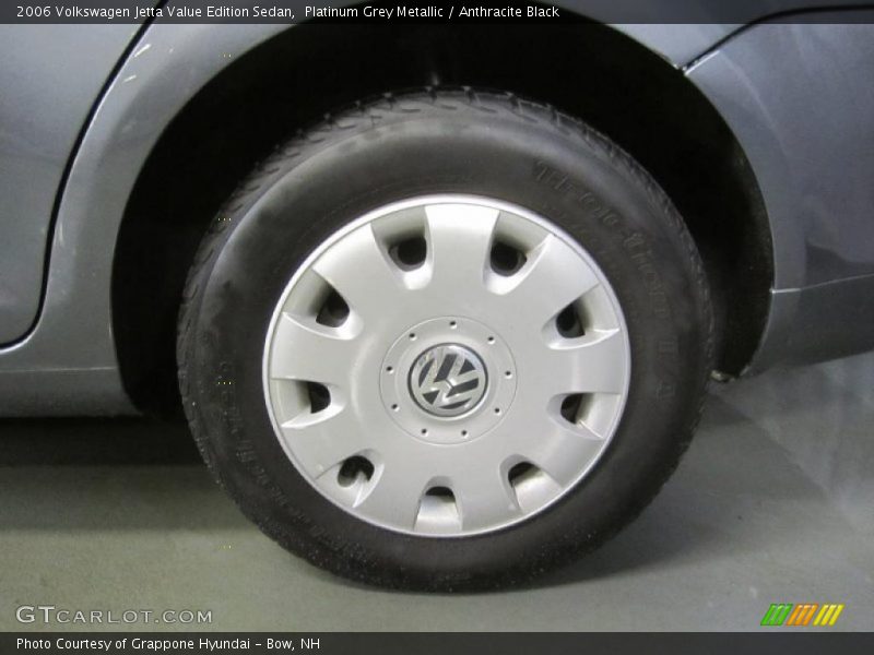 Platinum Grey Metallic / Anthracite Black 2006 Volkswagen Jetta Value Edition Sedan