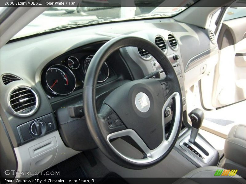 Polar White / Tan 2008 Saturn VUE XE