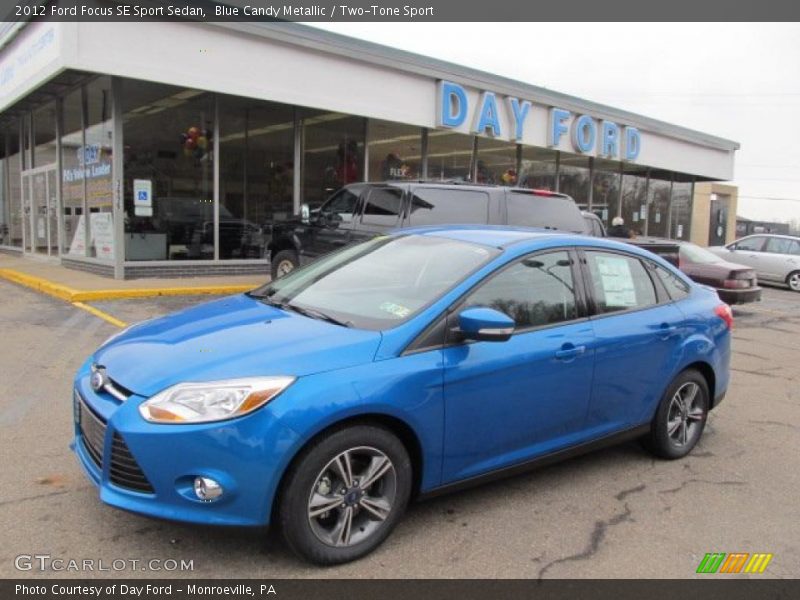 Blue Candy Metallic / Two-Tone Sport 2012 Ford Focus SE Sport Sedan