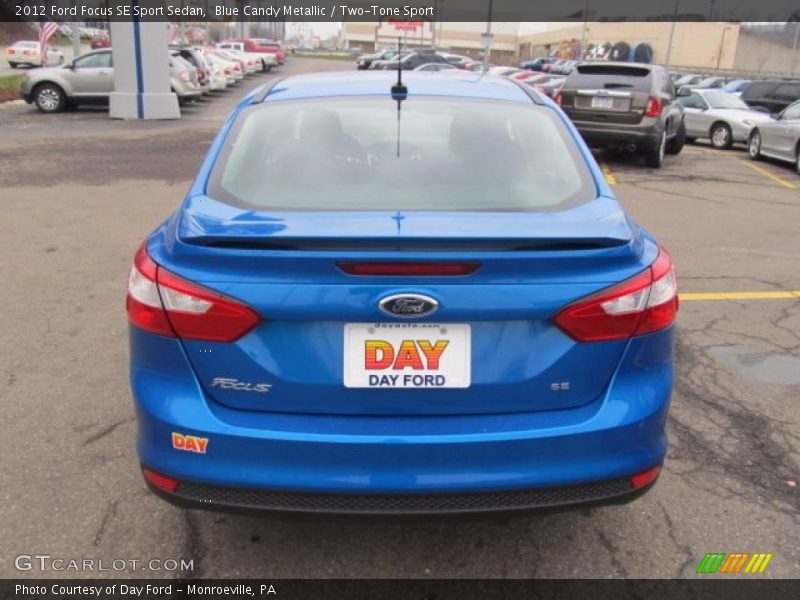 Blue Candy Metallic / Two-Tone Sport 2012 Ford Focus SE Sport Sedan