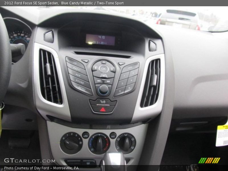 Controls of 2012 Focus SE Sport Sedan