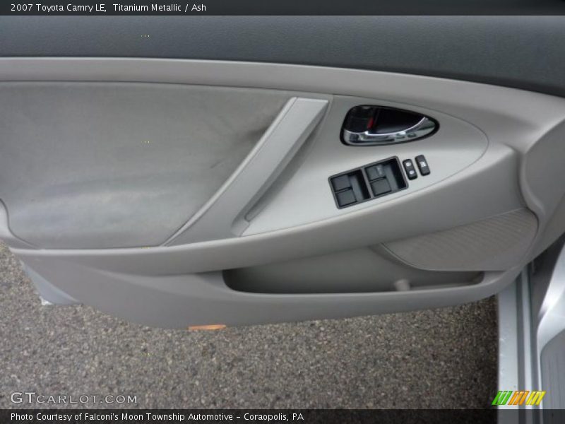 Titanium Metallic / Ash 2007 Toyota Camry LE
