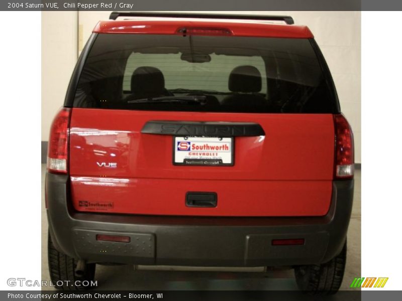 Chili Pepper Red / Gray 2004 Saturn VUE