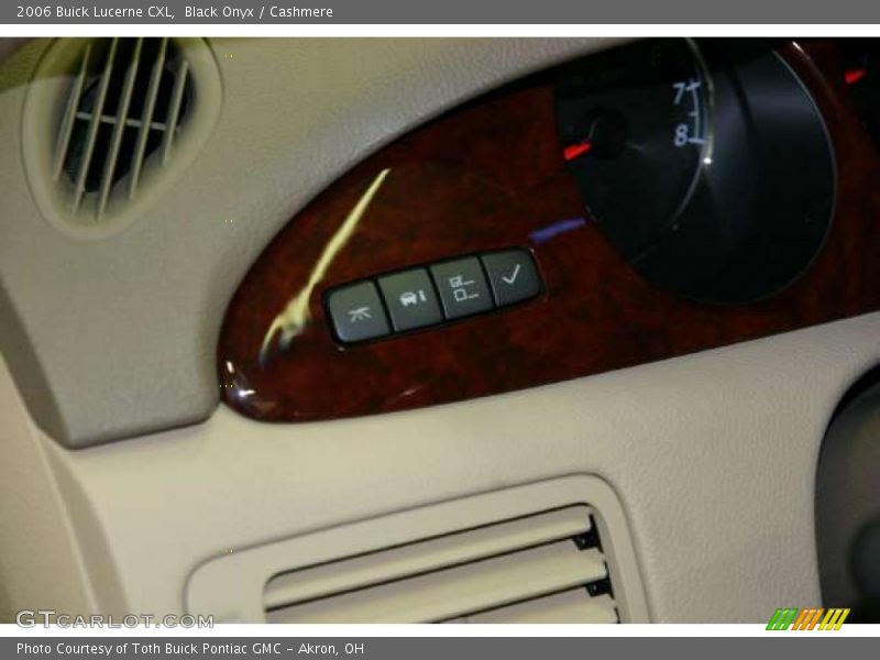 Black Onyx / Cashmere 2006 Buick Lucerne CXL