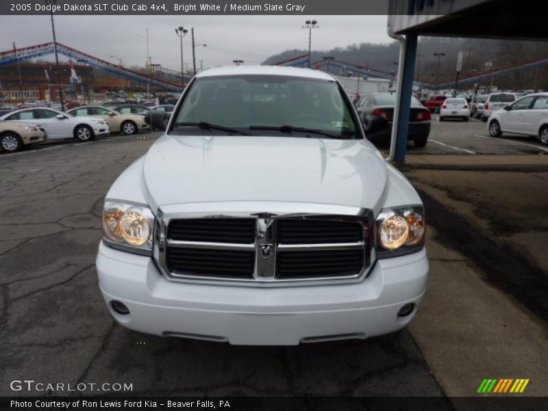 Bright White / Medium Slate Gray 2005 Dodge Dakota SLT Club Cab 4x4