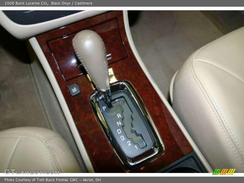 Black Onyx / Cashmere 2006 Buick Lucerne CXL