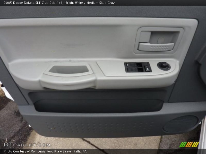 Bright White / Medium Slate Gray 2005 Dodge Dakota SLT Club Cab 4x4