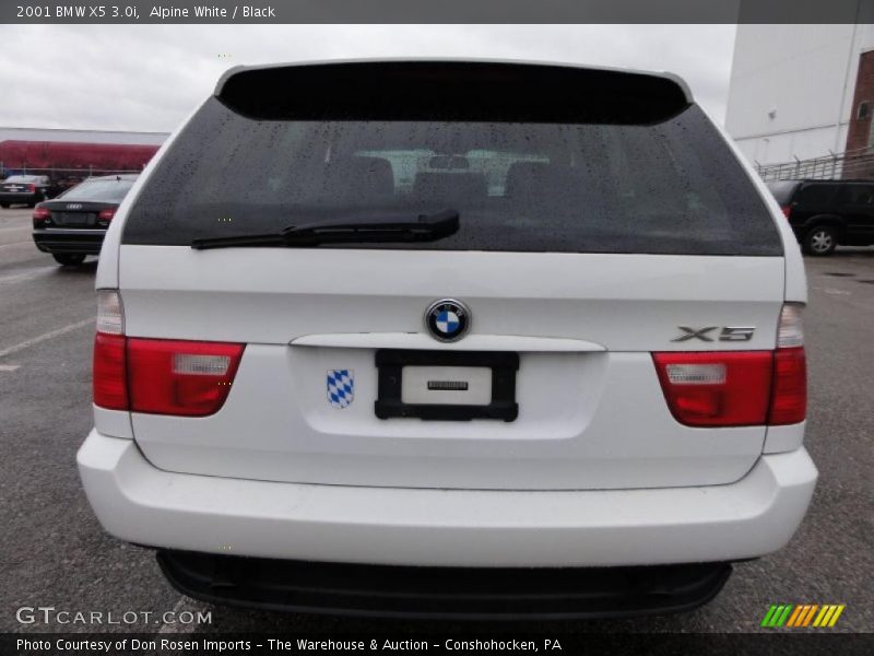 Alpine White / Black 2001 BMW X5 3.0i