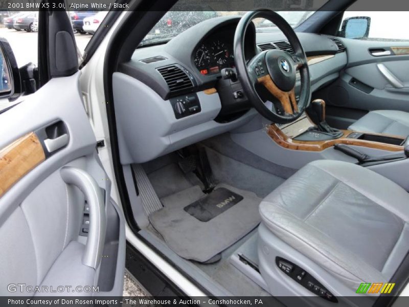 Alpine White / Black 2001 BMW X5 3.0i