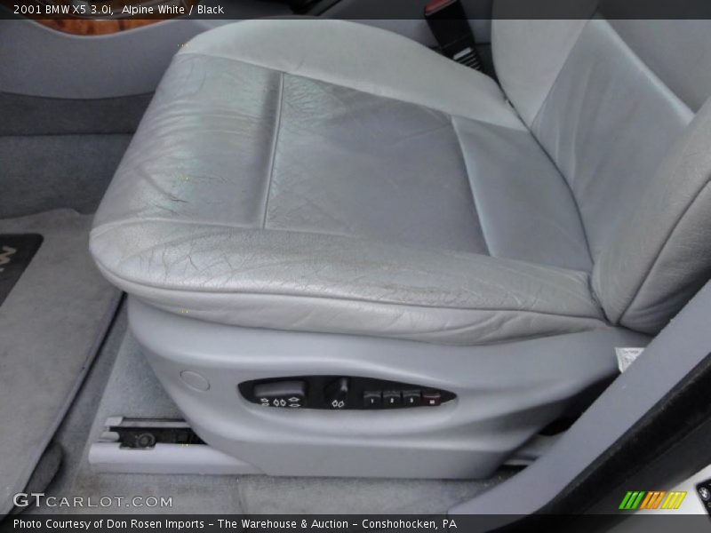 Alpine White / Black 2001 BMW X5 3.0i