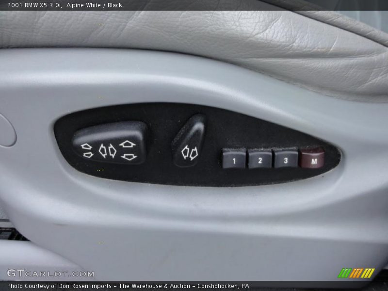 Alpine White / Black 2001 BMW X5 3.0i