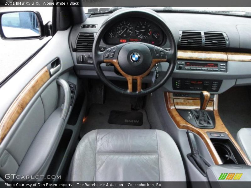 Alpine White / Black 2001 BMW X5 3.0i