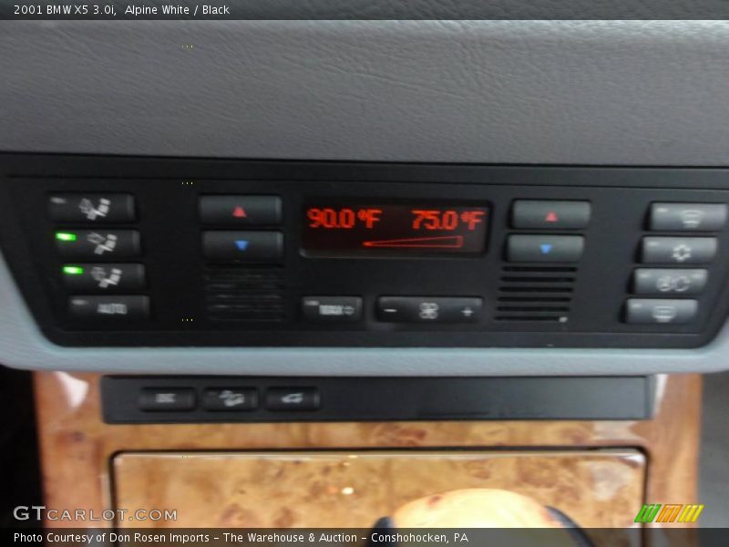 Alpine White / Black 2001 BMW X5 3.0i