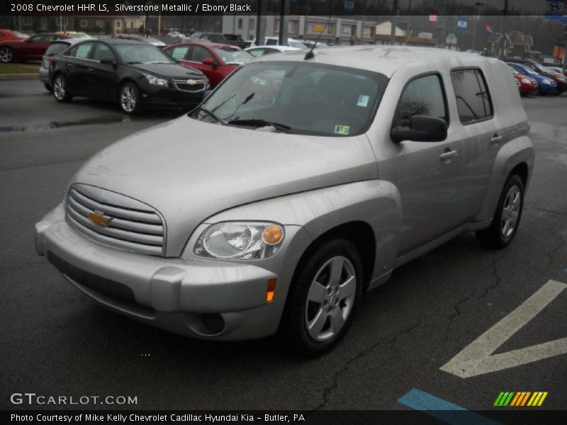 Front 3/4 View of 2008 HHR LS