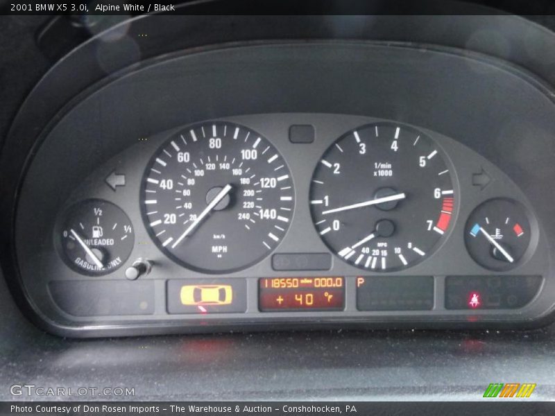 Alpine White / Black 2001 BMW X5 3.0i