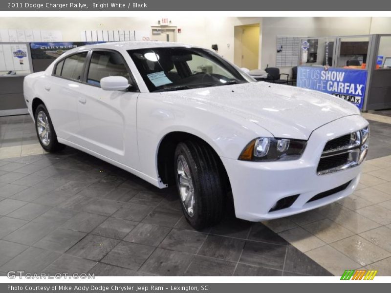 Bright White / Black 2011 Dodge Charger Rallye