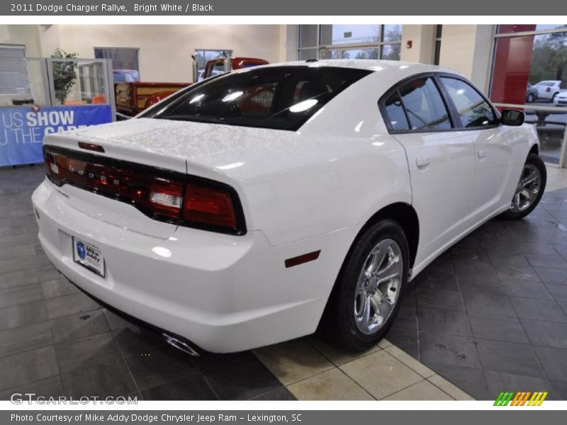 Bright White / Black 2011 Dodge Charger Rallye