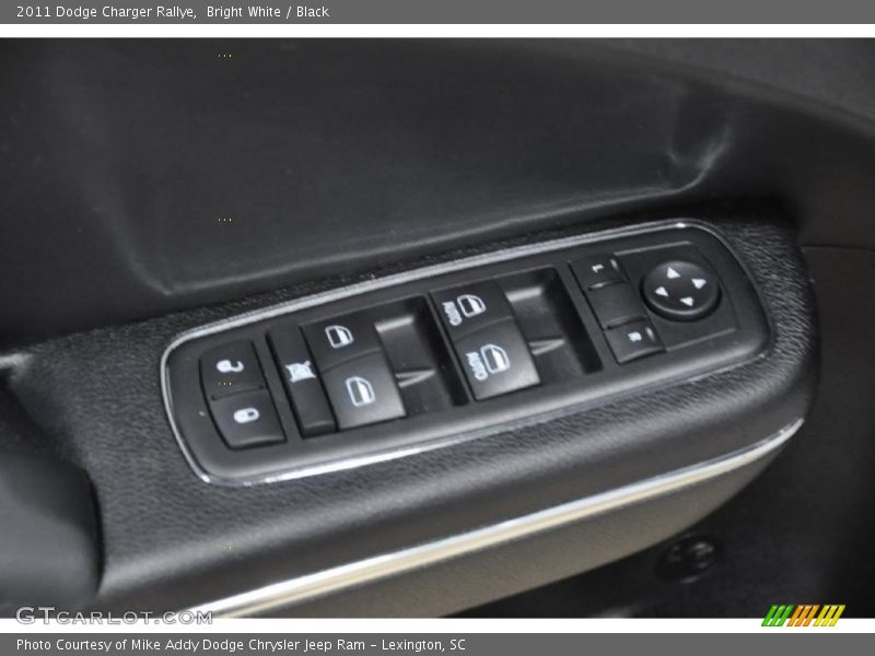 Bright White / Black 2011 Dodge Charger Rallye