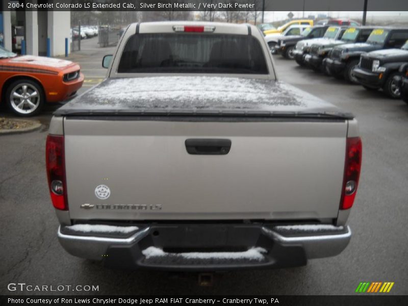 Silver Birch Metallic / Very Dark Pewter 2004 Chevrolet Colorado LS Extended Cab