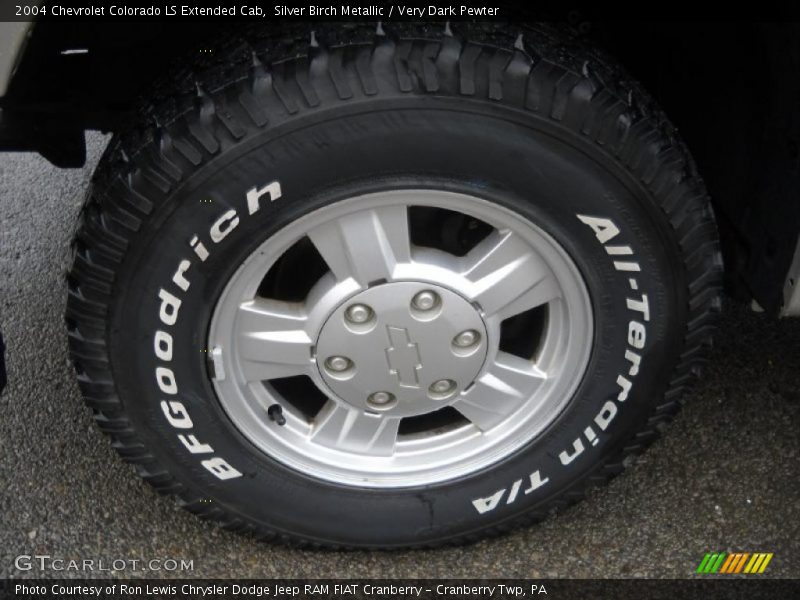 Silver Birch Metallic / Very Dark Pewter 2004 Chevrolet Colorado LS Extended Cab