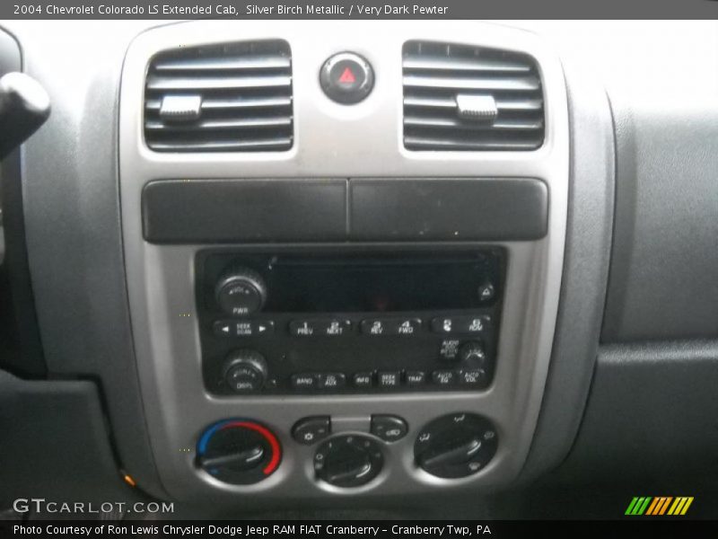Silver Birch Metallic / Very Dark Pewter 2004 Chevrolet Colorado LS Extended Cab