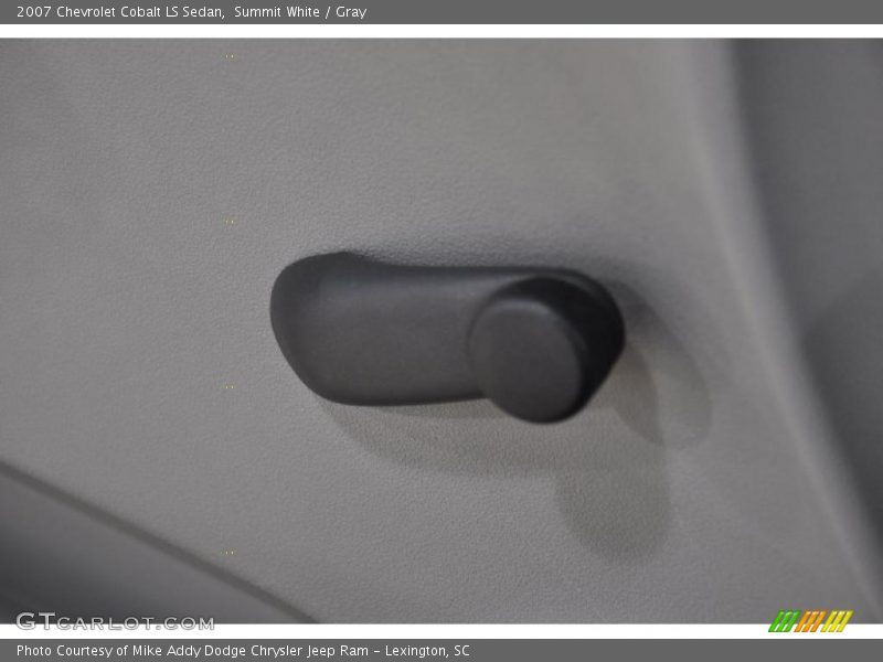 Summit White / Gray 2007 Chevrolet Cobalt LS Sedan