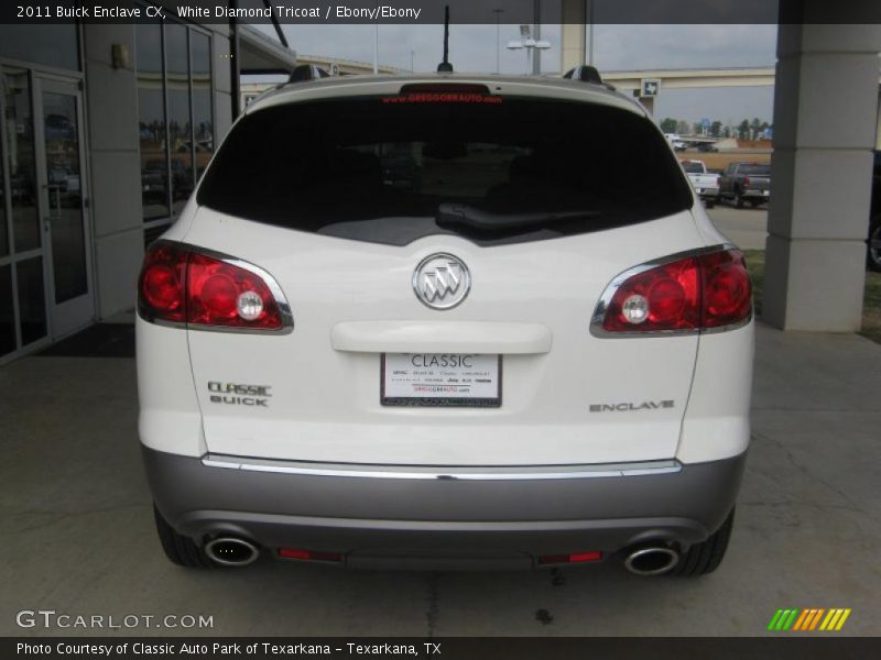 White Diamond Tricoat / Ebony/Ebony 2011 Buick Enclave CX