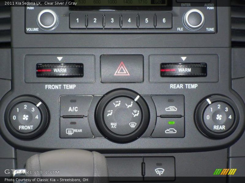 Controls of 2011 Sedona LX