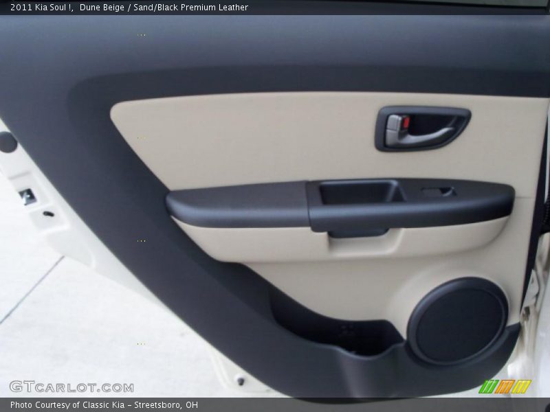 Door Panel of 2011 Soul !